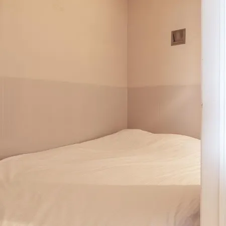 Modern With Sleeping Area On The 4th Floor With Fantastic Sea View T29 * Oostende